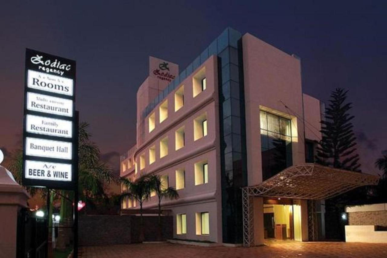 Hotel Zodiac Regency Kollam Exterior photo