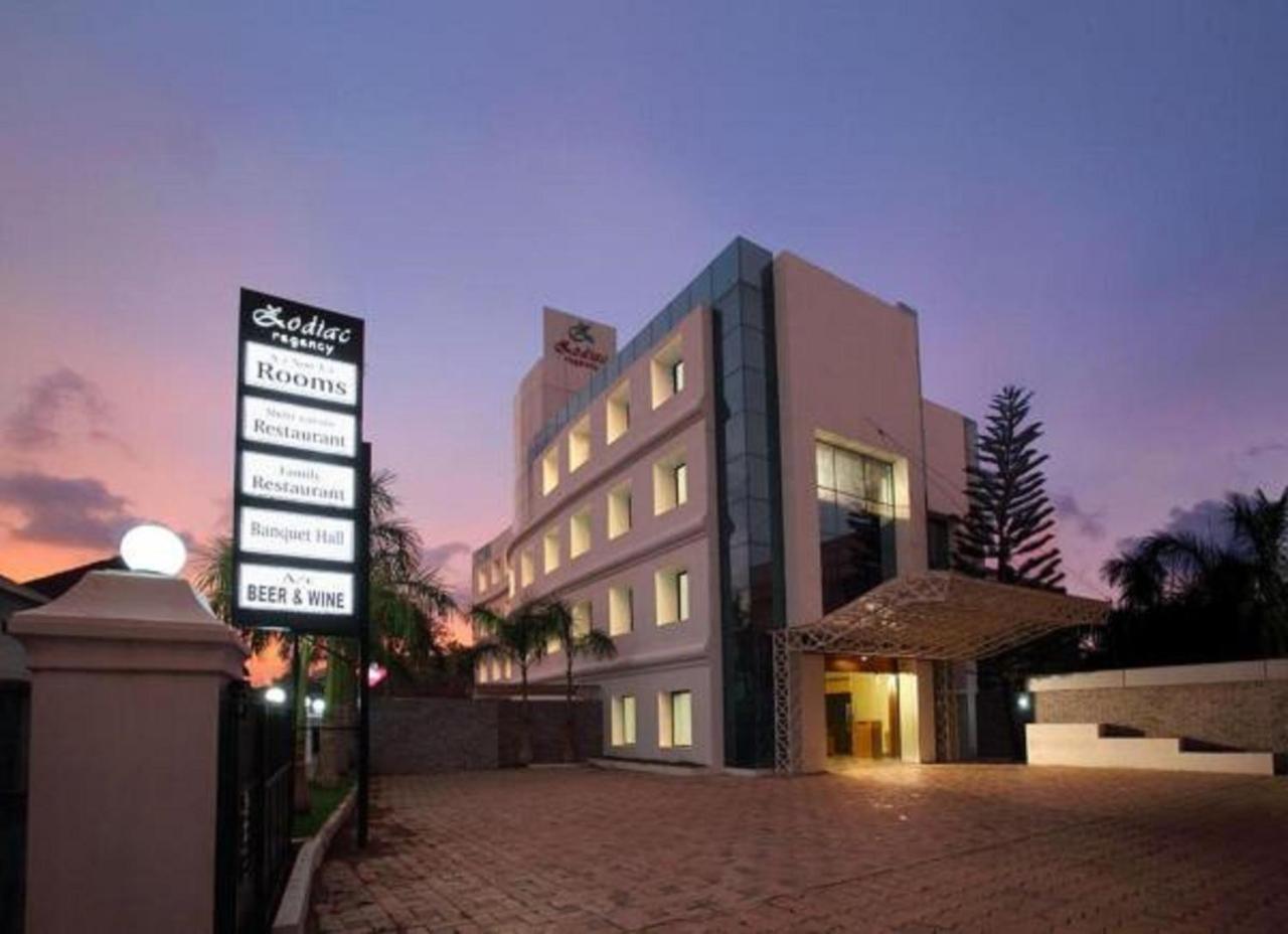 Hotel Zodiac Regency Kollam Exterior photo